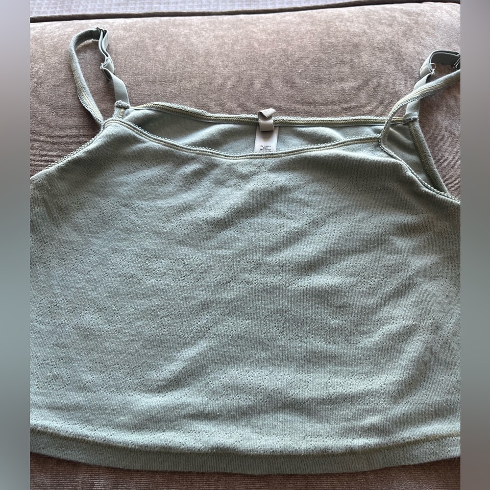SKIMS Logo Lounge Set (cropped tank + leggings) - Picture 2 of 10